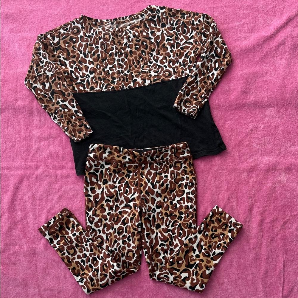 Lilly Pulitzer Kids Luxletic Leopard Print Set
